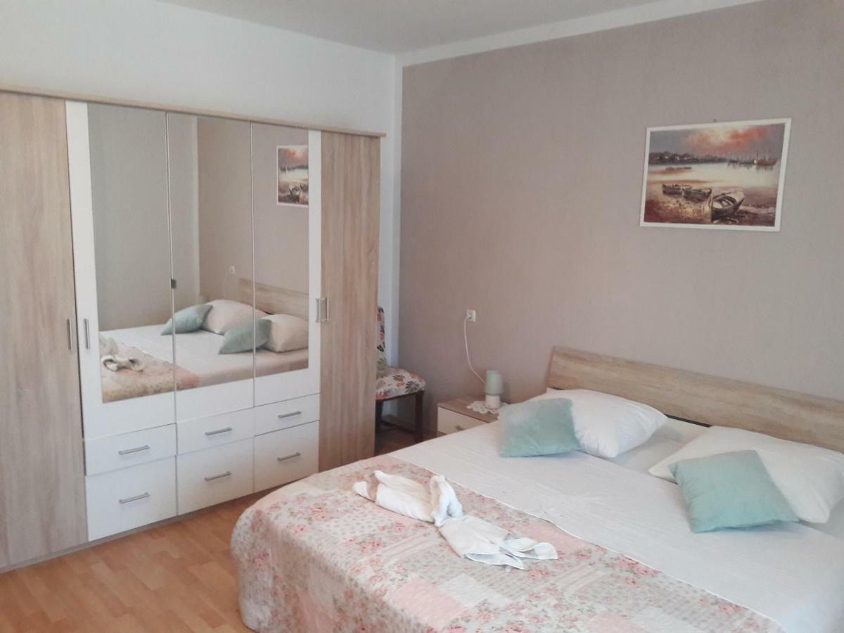 Appartement Lana à Biograd Na Moru Extérieur photo